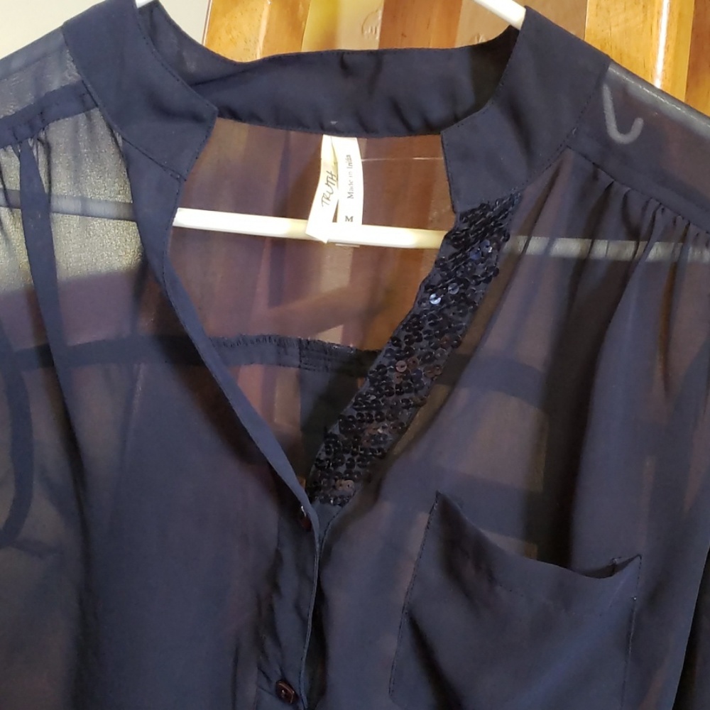 Blouse - Picture 2 of 4